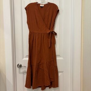Universal Thread Women’s Rust Midi-Length Cotton Wrap Dress Size M